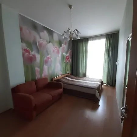 квартира с балконом. Free Parking. Riga
